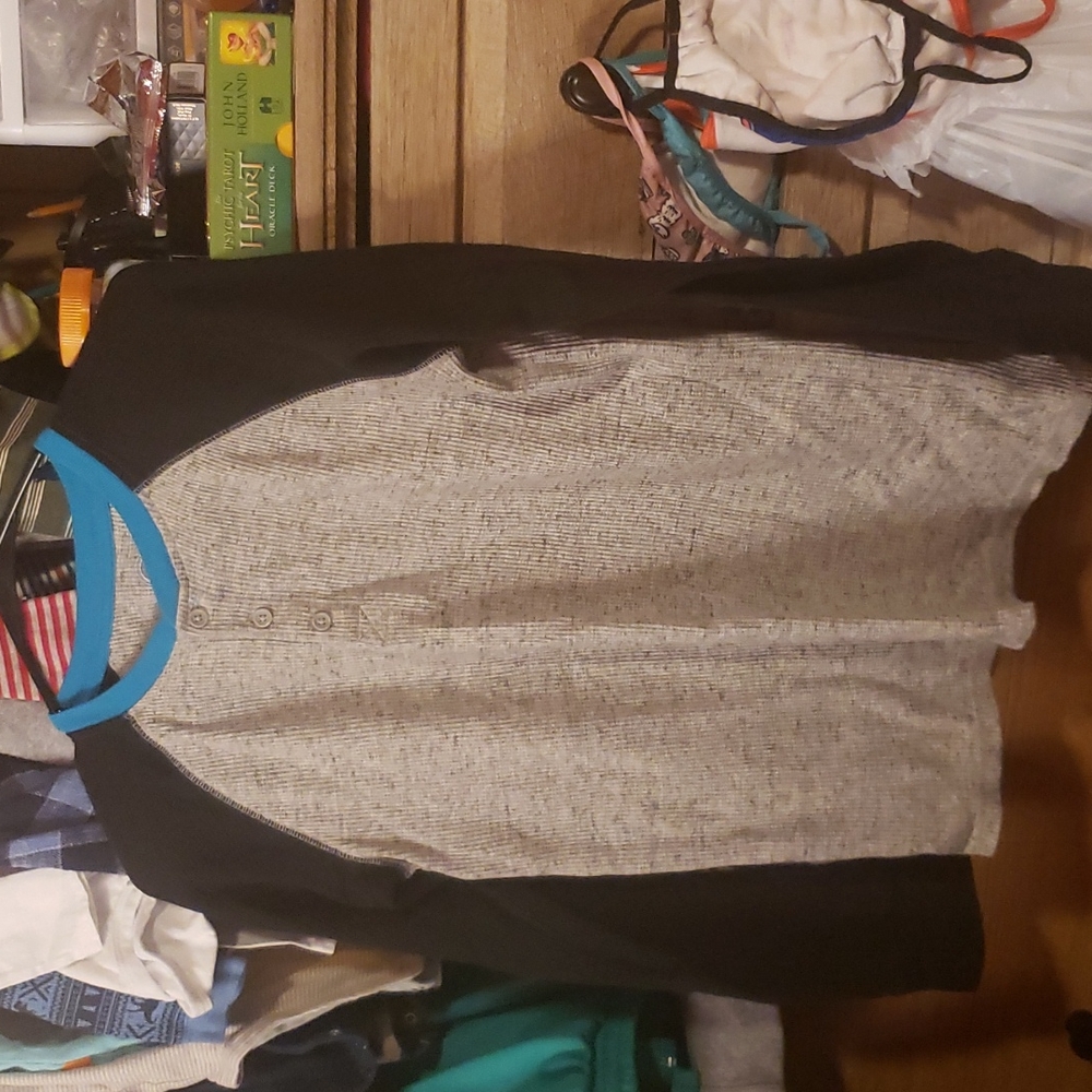 Two thermal tops for Boys